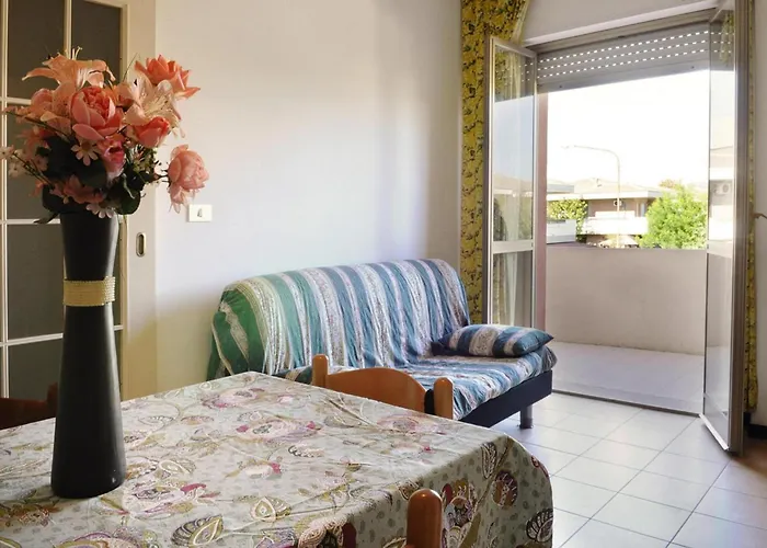 Near Majella Park & سيلفي مارينا